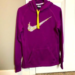 Women’s Nike Therma-fit hoodie, purple size XS